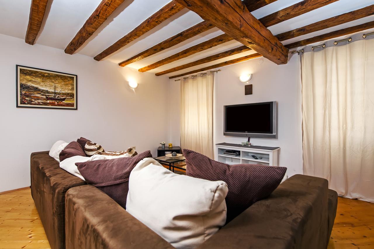 Apartment Marconi Rovinj Exteriör bild