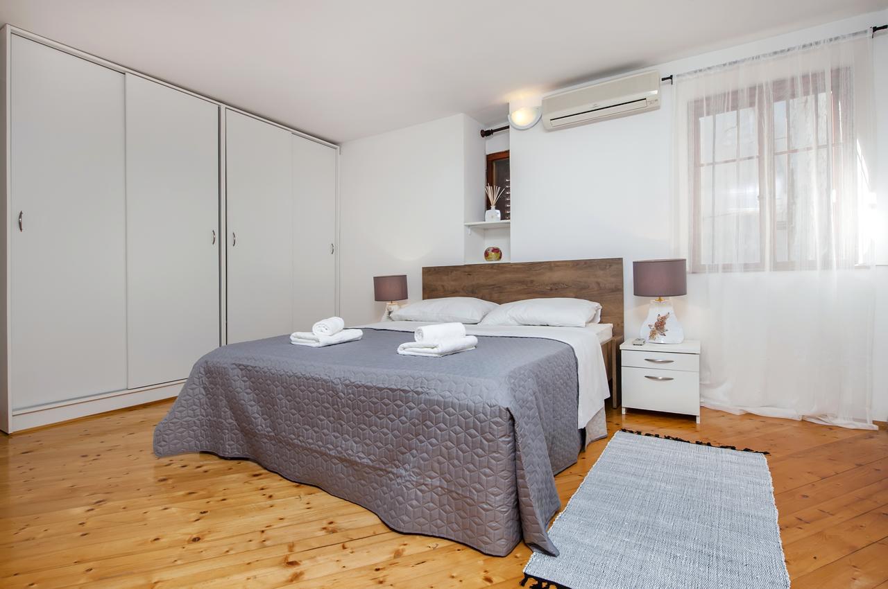 Apartment Marconi Rovinj Exteriör bild